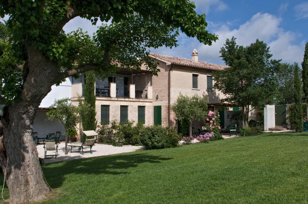 Vigna Sant' Amico Country House Morro dʼAlba Eksteriør billede